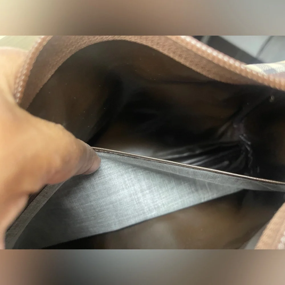 Burberry elegant handbag